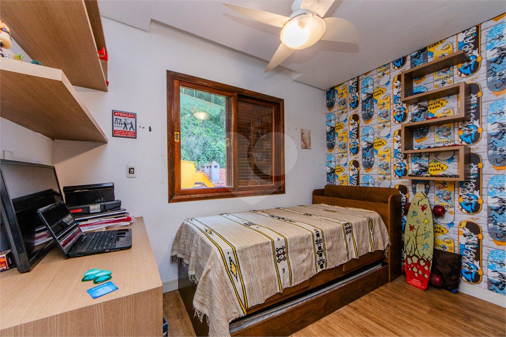 Casa à venda ou para alugar com 4 quartos, sendo 3 suítes,  no condomínio Da Serra, São Paulo - SP