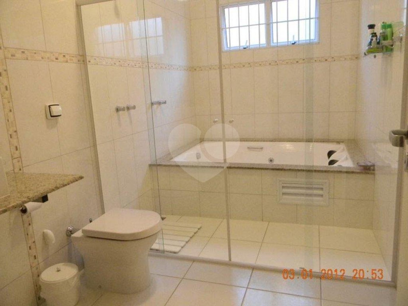Chácara à venda com 5 quartos, sendo 2 suítes, em Terras de Santa Rosa II, Salto, SP