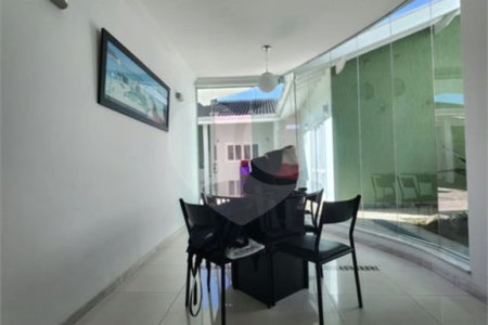 Casa à venda com 3 suítes no condomínio Villagio Di Verona, Vinhedo - SP