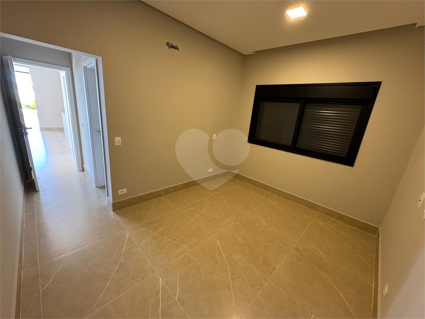 Casa à venda com 4 suítes no condomínio Villas do Golf, Itu - SP