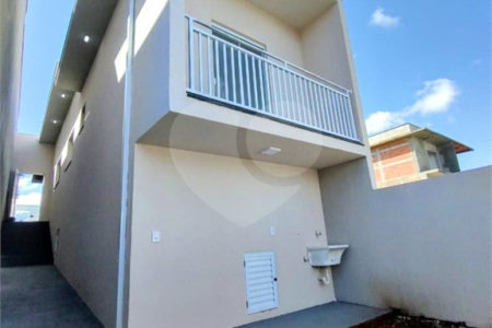 Sobrado à venda com 2 quartos, sendo 1 suíte,  no Centro, Bom Jesus dos Perdões, SP