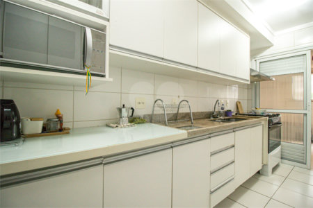 Apartamento à venda com 4 quartos, sendo 2 suítes, em Jardim Prudência, São Paulo, SP