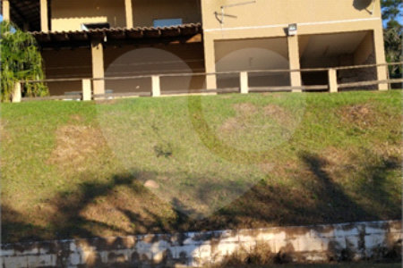 Chácara à venda com 3 quartos, sendo 1 suíte,  em Botujuru, Mogi das Cruzes, SP