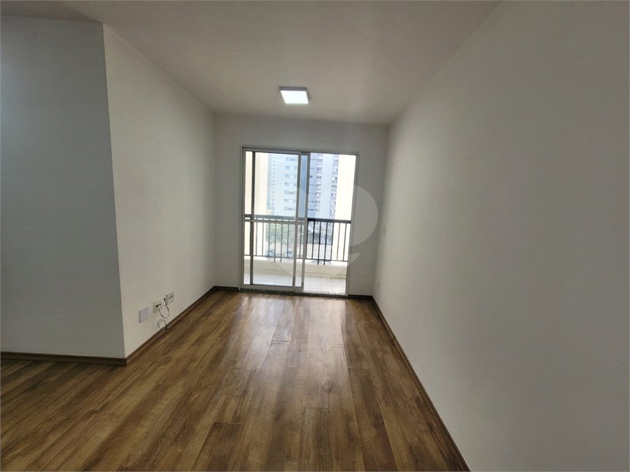 Apartamento à venda com 2 quartos em Vila Anastácio, São Paulo, SP