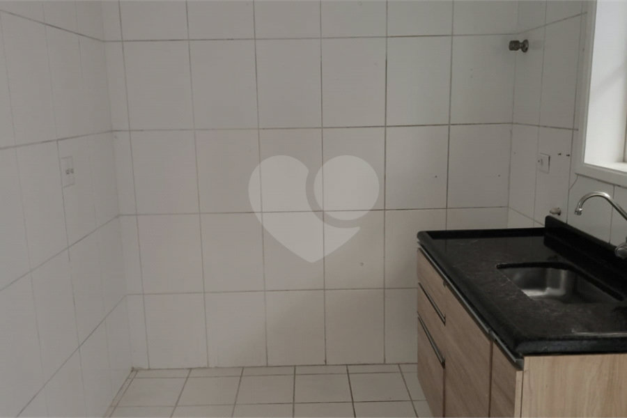 Casa à venda com 2 suítes no condomínio Village Palmas, São Paulo - SP
