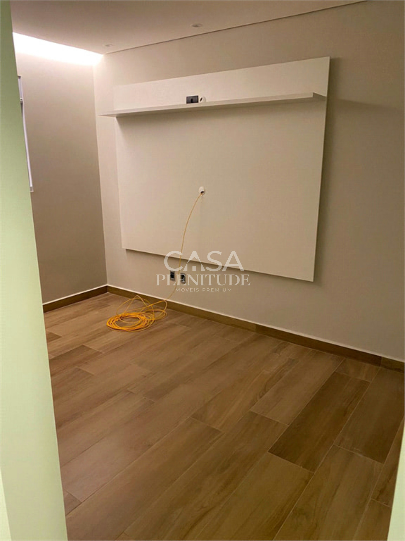 Casa em condomínio à venda com 2 quartos, sendo 1 suíte,  em Conjunto Habitacional Júlio de Mesquita Filho, Sorocaba, SP
