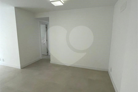 Apartamento à venda com 3 quartos, sendo 1 suíte, em Maracanã, Rio de Janeiro, RJ