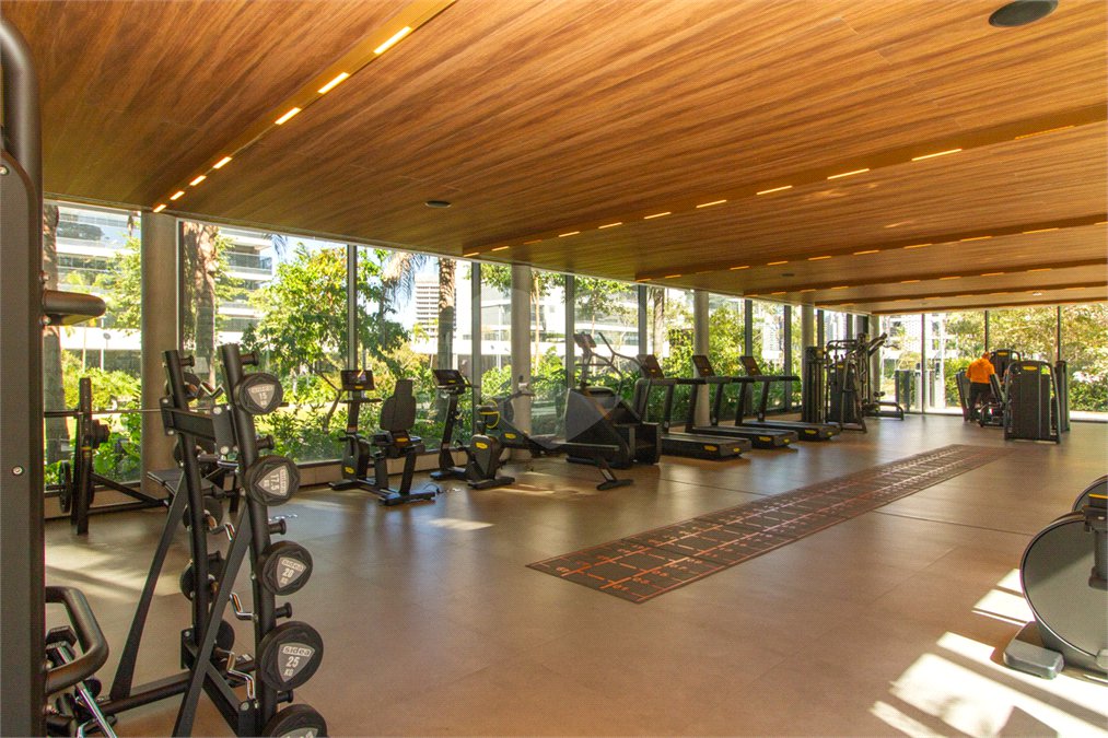 Apartamento à venda ou para alugar com 3 suítes em Jardim Morumbi, São Paulo, SP