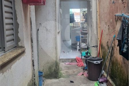 Sobrado à venda com 4 quartos, sendo 2 suítes,  em Conjunto Residencial Álvaro Bovolenta, Mogi das Cruzes, SP