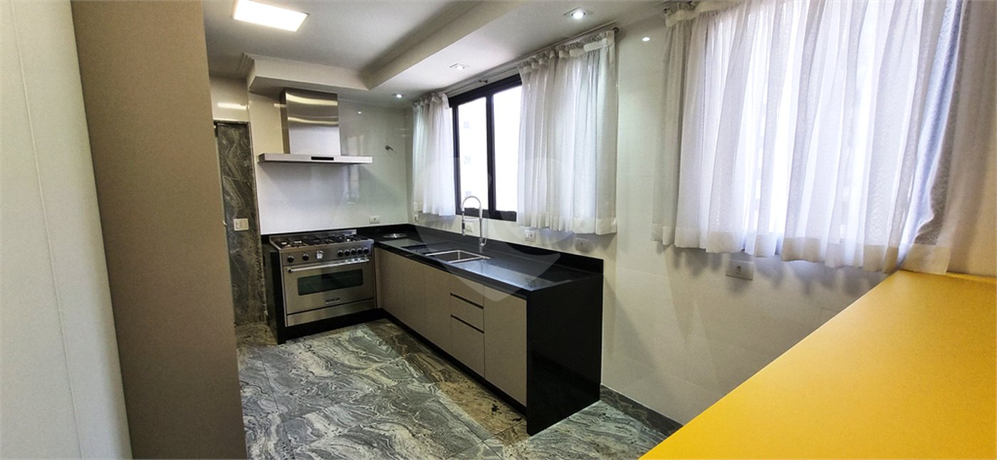 Apartamento à venda com 4 quartos, sendo 3 suítes, em Santana, São Paulo, SP
