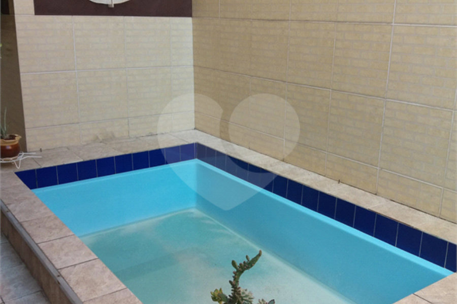 Sobrado à venda com 3 quartos, sendo 1 suíte,  em Vila Maria, São Paulo, SP