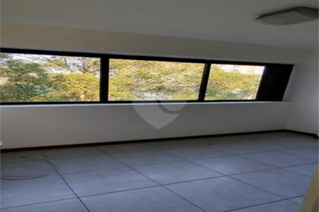 Apartamento à venda com 2 quartos, sendo 1 suíte,  em Jardim Parque Morumbi, São Paulo, SP