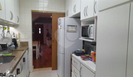 Casa de Vila à venda com 3 quartos em Vila Mariana, São Paulo, SP