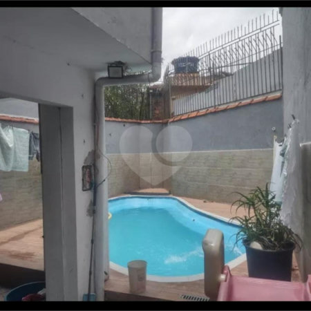 Sobrado à venda com 4 quartos, sendo 1 suíte, em Jardim Catanduva, São Paulo, SP