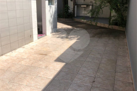 Sobrado à venda ou para alugar com 4 quartos, sendo 1 suíte, em Vila Regente Feijó, São Paulo, SP