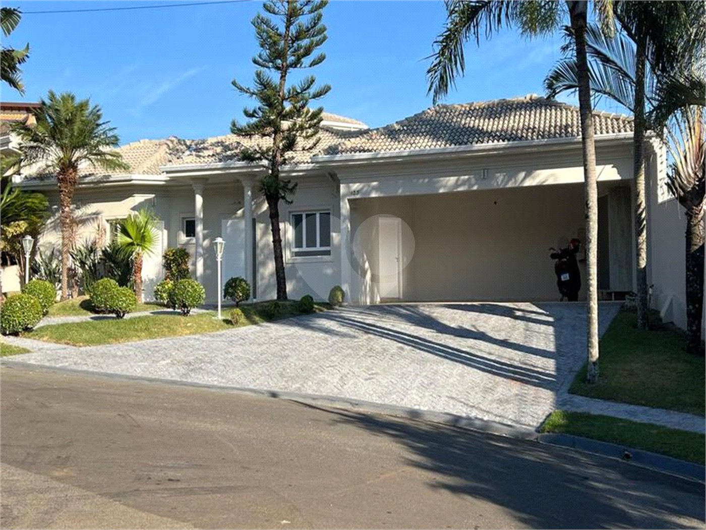 Casa à venda com 4 suítes no condomínio Jardim Residêncial da Villa Suiça, Indaiatuba - SP