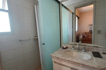 Apartamento à venda com 3 quartos, sendo 1 suíte, em Jardim das Acácias, São Paulo, SP