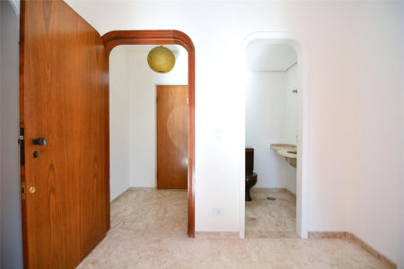 Apartamento à venda com 4 quartos, sendo 2 suítes,  em Brooklin Paulista, São Paulo, SP