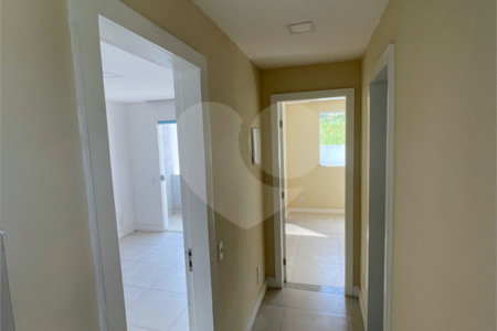 Casa à venda com 3 quartos, sendo 1 suíte, no condomínio Residencial Green Ville, Rio de Janeiro - RJ