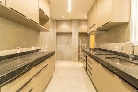 Apartamento à venda com 3 quartos, sendo 2 suítes, em Bela Vista, São Paulo, SP