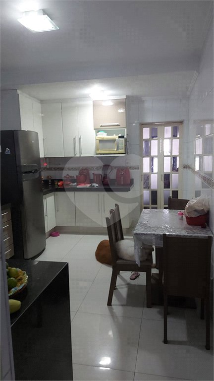 Sobrado à venda com 4 quartos em Vila Medeiros, São Paulo, SP