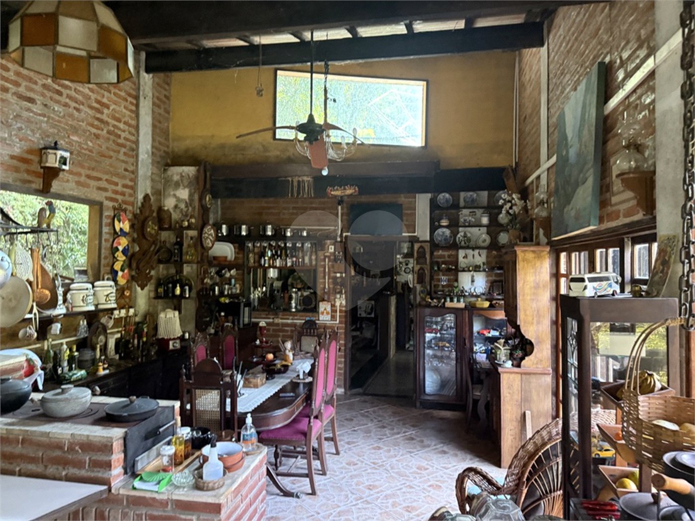 Casa à venda com 4 quartos no condomínio Parque Suiça, Caieiras - SP