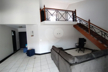 Casa à venda com 2 suítes em Vila Oliveira, Itapetininga, SP