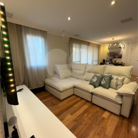 Apartamento à venda com 2 suítes em Jardim Londrina, São Paulo, SP