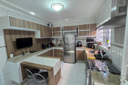Casa à venda com 2 quartos, sendo 1 suíte,  em Vila Nastri, Itapetininga, SP