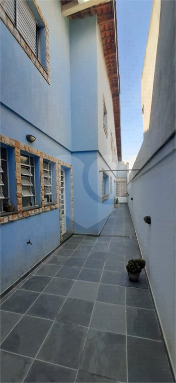 Sobrado à venda com 4 quartos, sendo 1 suíte, em Vila Lúcia, São Paulo, SP