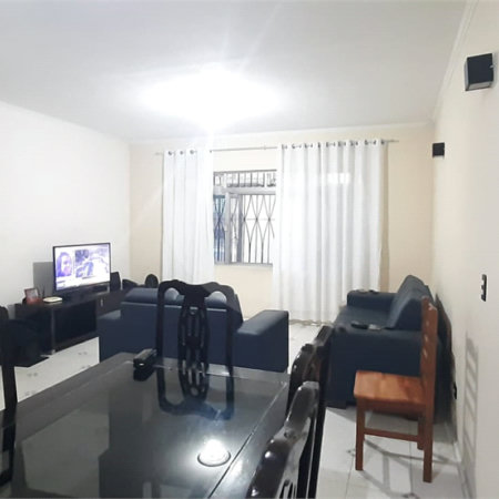 Casa à venda com 3 quartos, sendo 1 suíte, em Vila Nivi, São Paulo, SP
