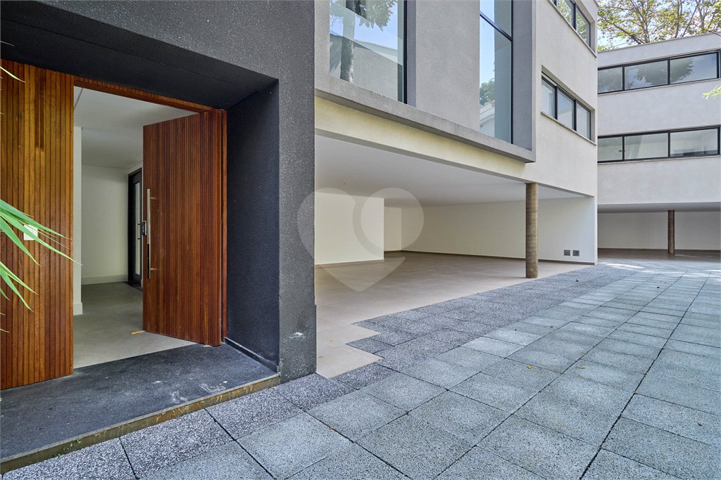 Casa à venda com 4 suítes no condomínio Liló, São Paulo - SP