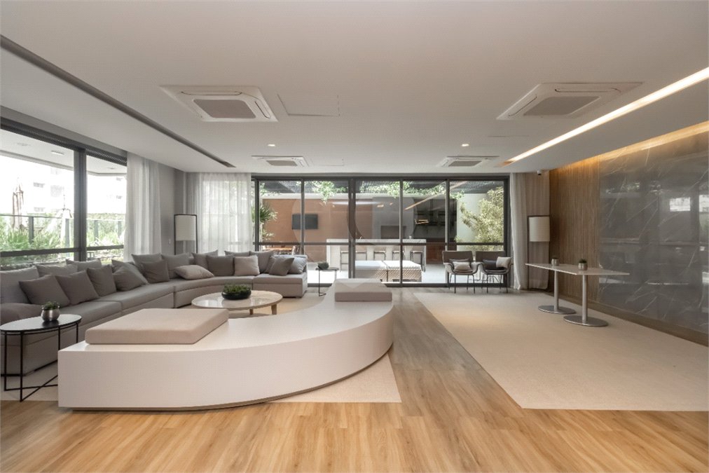Apartamento à venda com 3 suítes em Campo Belo, São Paulo, SP