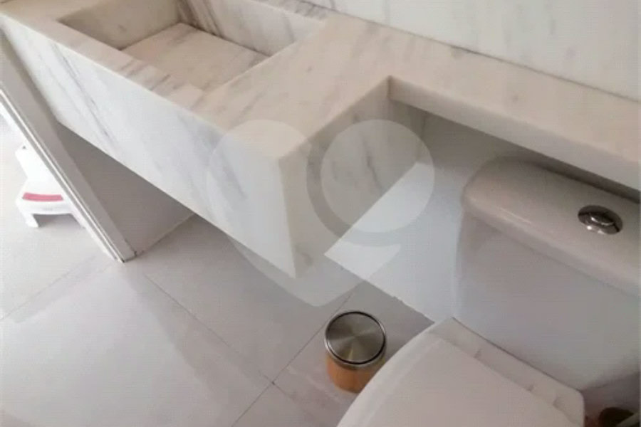 Apartamento à venda com 3 suítes em Vila Romana, São Paulo, SP