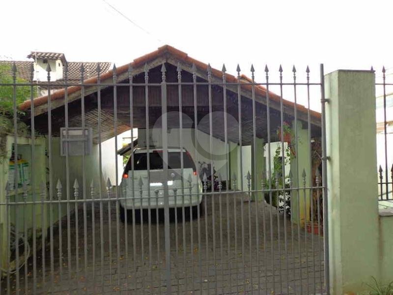 Casa à venda com 3 quartos, sendo 1 suíte,  em Jardim Londrina, São Paulo, SP