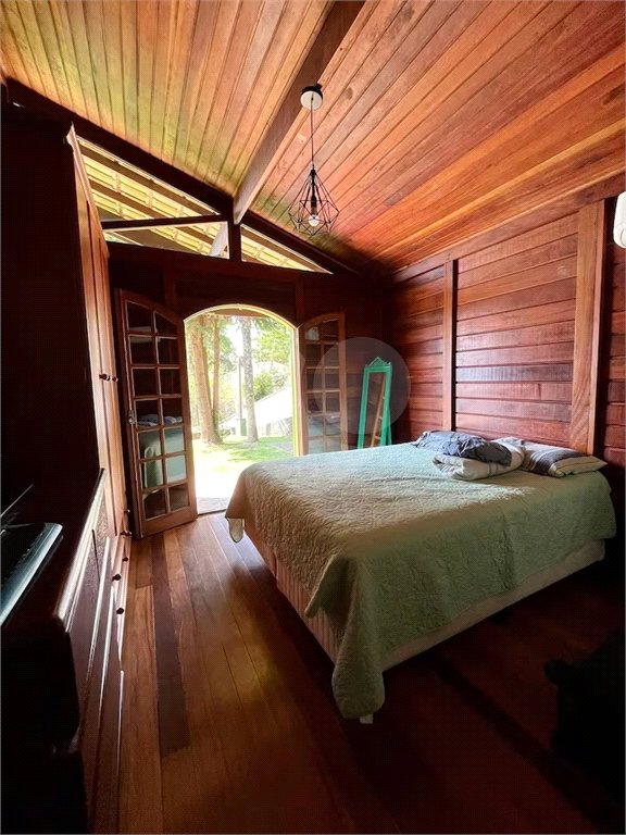 Casa à venda com 2 quartos, sendo 1 suíte, no condomínio Sausalito, Mairiporã - SP