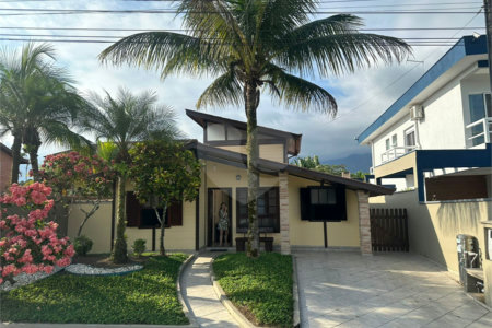 Casas de Condomínio para venda com e 3 quartos 1 suíte, 540 m² - Morada da Praia - Boracéia