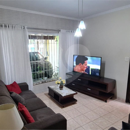 Casa à venda com 3 quartos, sendo 1 suíte,  em Vila Oliveira, Mogi das Cruzes, SP