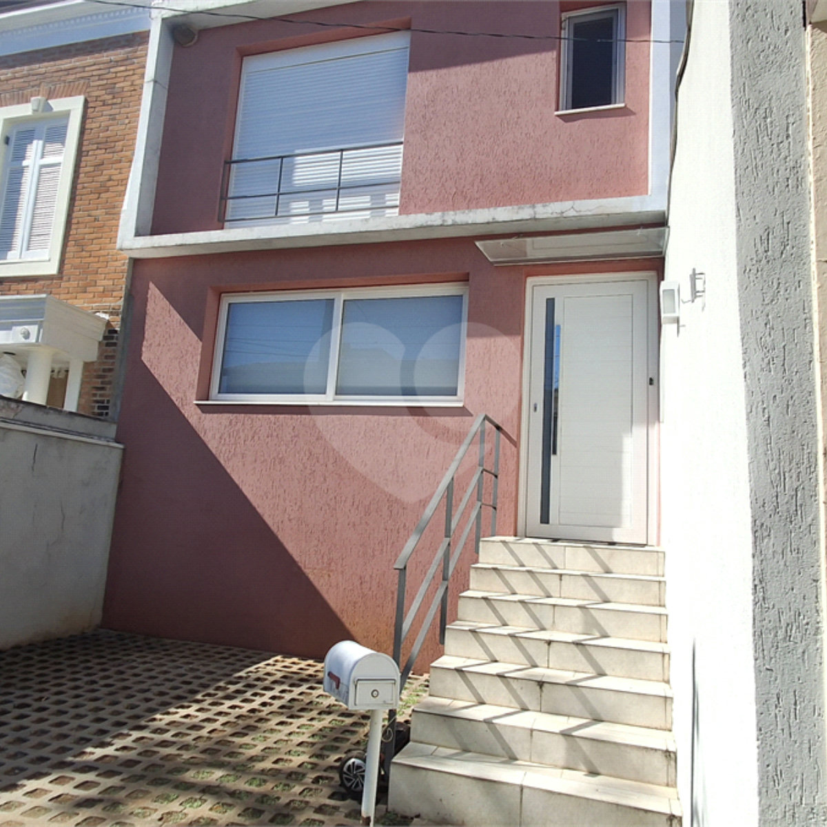 Casa de Vila à venda com 2 quartos, sendo 1 suíte, em Alto da Boa Vista, São Paulo, SP