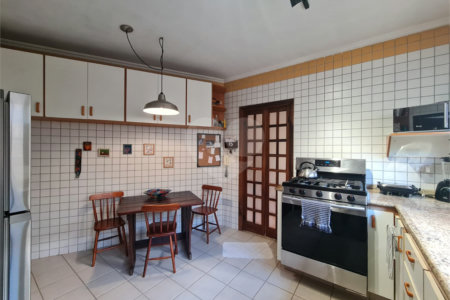 Casa Térrea à venda com 4 quartos, sendo 2 suítes, em Interlagos, São Paulo, SP