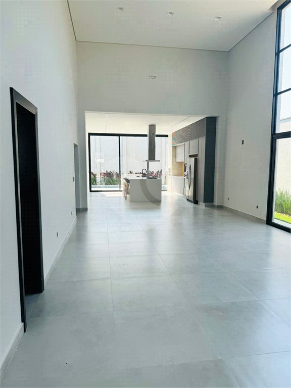 Casa à venda ou para alugar com 3 suítes no condomínio Alphaville Castello, Itu - SP