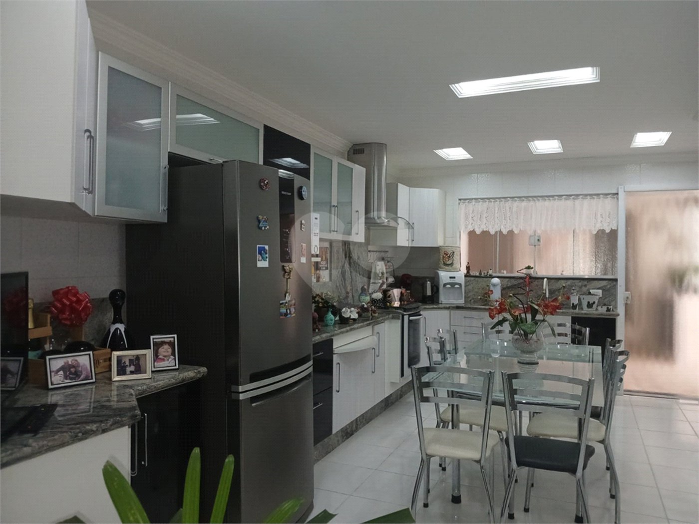 Casa à venda com 3 quartos, sendo 1 suíte,  em Esplanada Mendes Moraes, São Roque, SP
