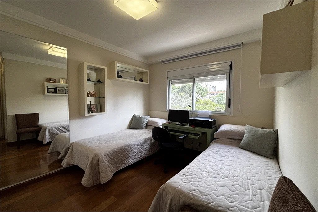 Apartamento para alugar com 3 suítes em Vila Romana, São Paulo, SP