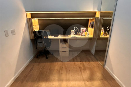 Apartamento à venda com 3 quartos, sendo 1 suíte, em Vila Andrade, São Paulo, SP