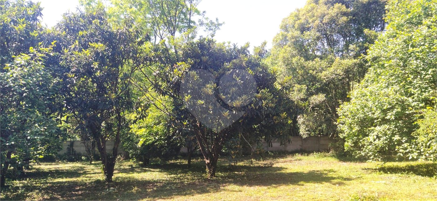 Chácara à venda com 5 quartos, sendo 1 suíte, em Estância São Luís, Suzano, SP