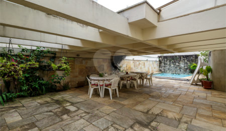 Casa de Vila para alugar com 4 quartos, sendo 1 suíte,  em Granja Julieta, São Paulo, SP