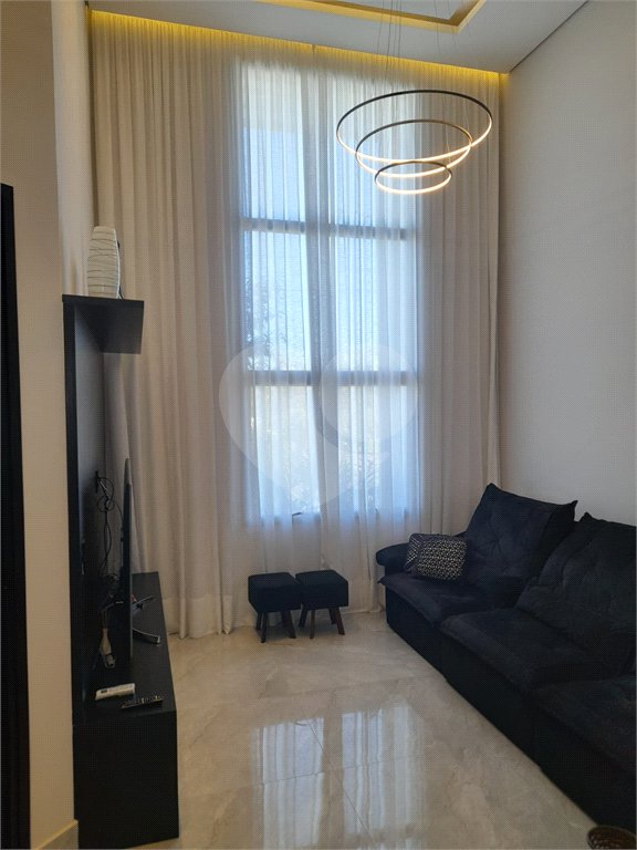 Casa à venda com 3 suítes no condomínio Reserva Real, Paulínia - SP