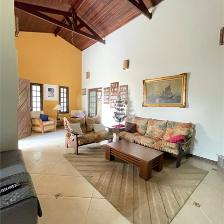 Casa à venda com 3 quartos, sendo 2 suítes,  em Jardim do Lago, Bragança Paulista, SP