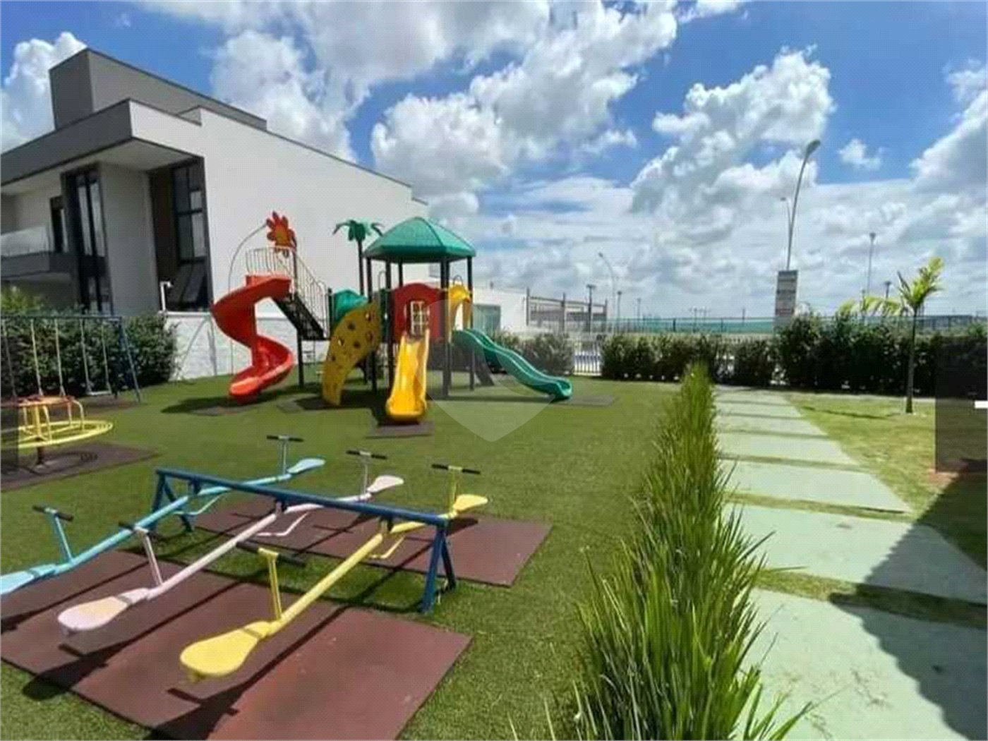 Terreno à venda no condomínio Jardim Residencial Dona Maria Candida, Indaiatuba - SP