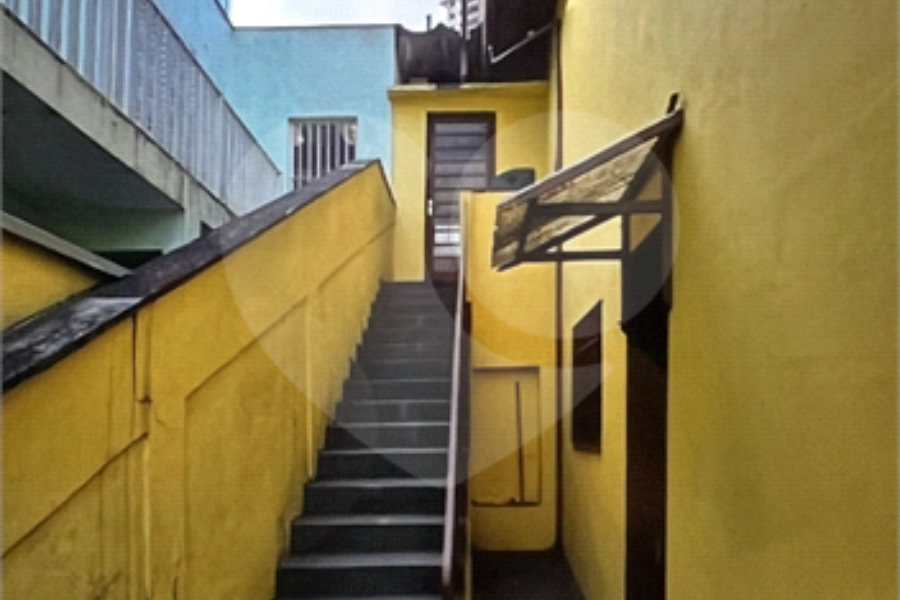 Sobrado à venda com 3 quartos em Santa Terezinha, São Paulo, SP